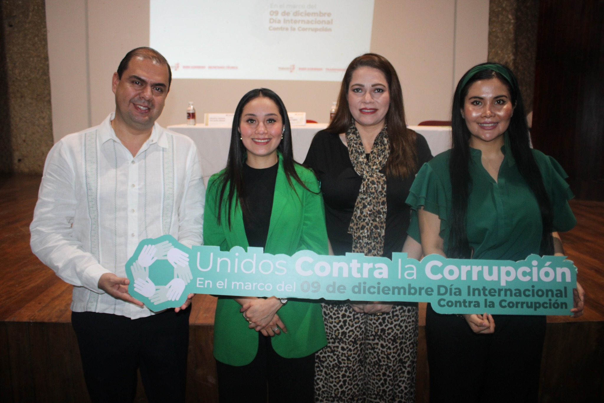 Unidos contra la anticorrupción