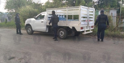 Elementos de la Policía Municipal de Cárdenas recuperan  1 vehículo que habían sido robado.