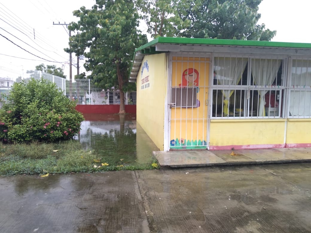 Hay 511 escuelas afectadas por lluvias e inundaciones