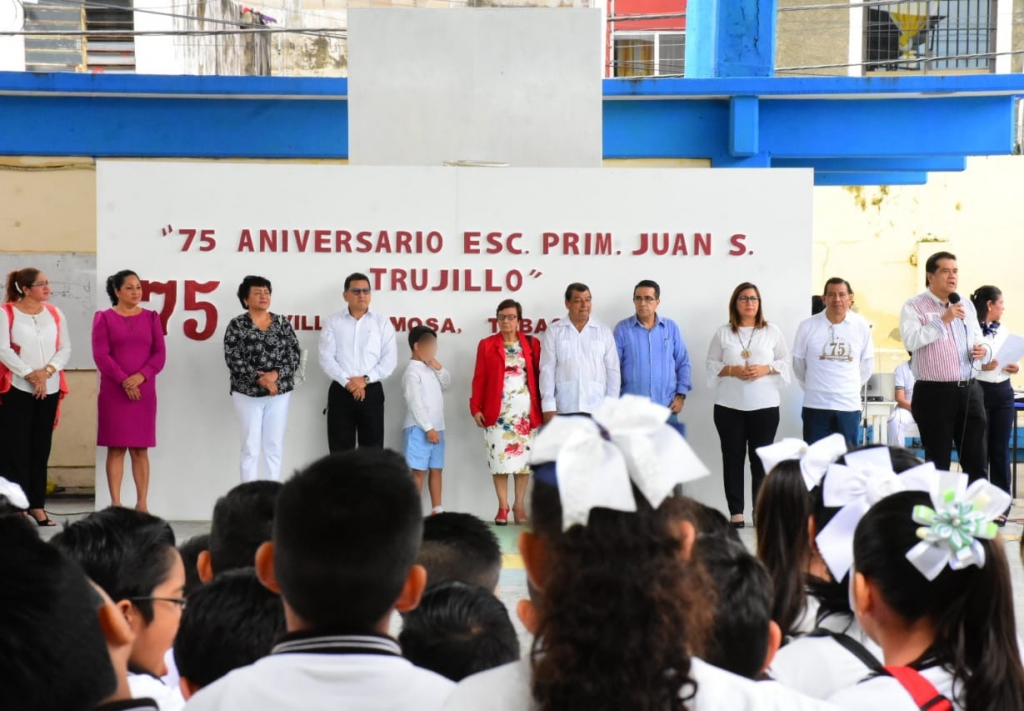Aniversario Escuela Juan S. Trujillo (2).jpeg