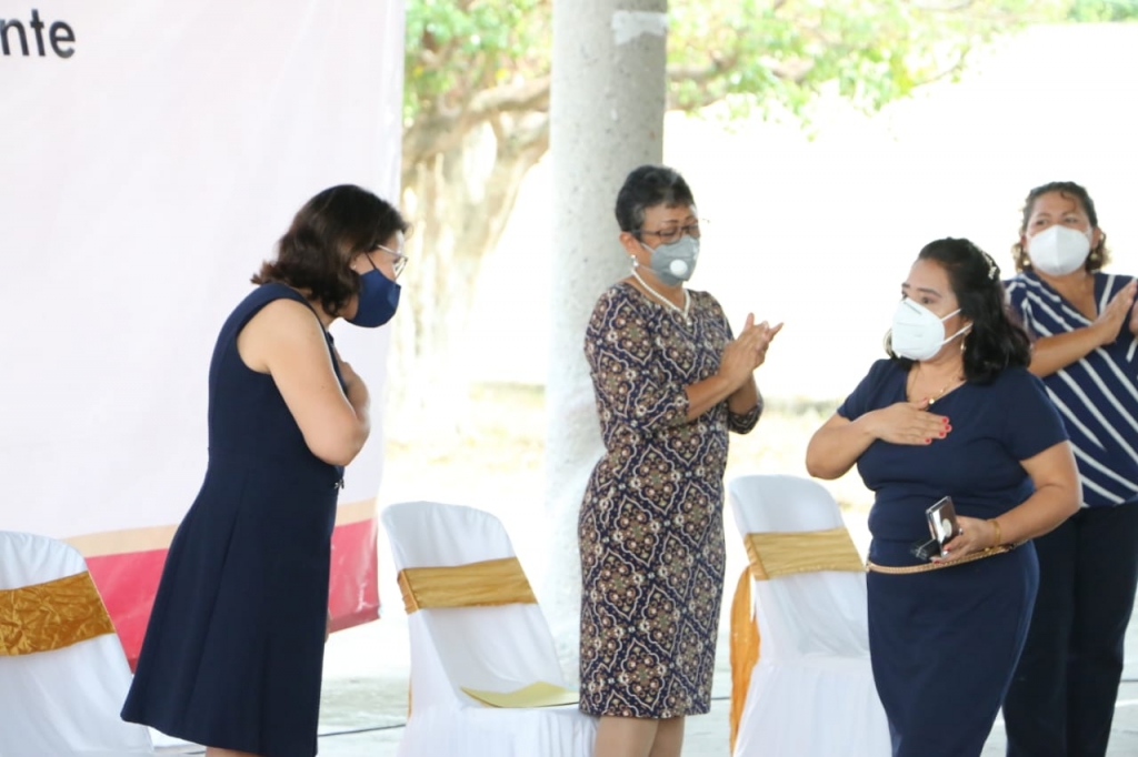 Entrega de Estímulos Docentes Nacajuca 7.jpg