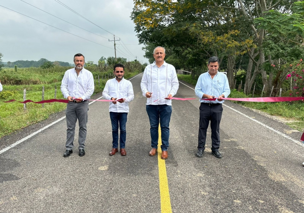 02-Construcción de pavimento asfáltico Villahermosa-Escárcega (10).jpeg