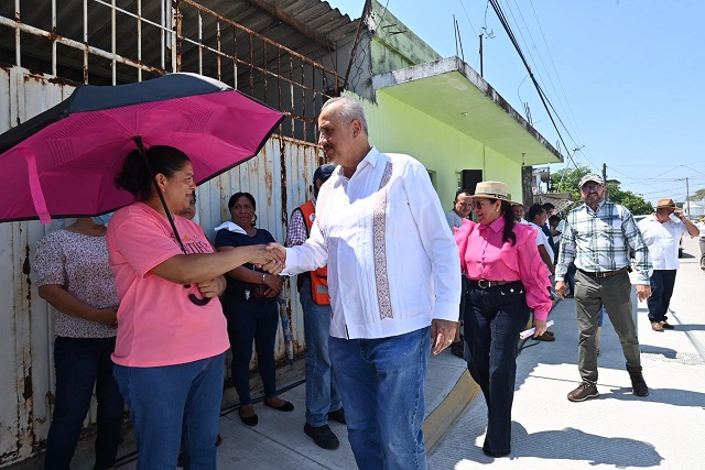 02-Inauguración de calle Ramón López Velarde (14).jpg