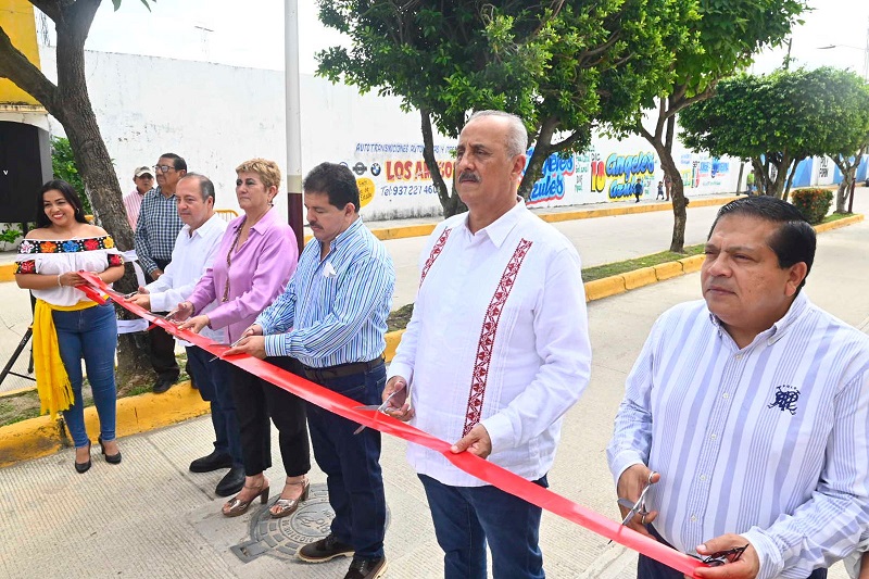 04-Construcción de calles Benito Juárez en Huimanguillo (8).jpg