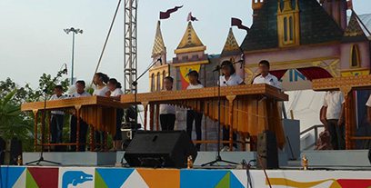 ALAS Y RAÍCES 2.jpg