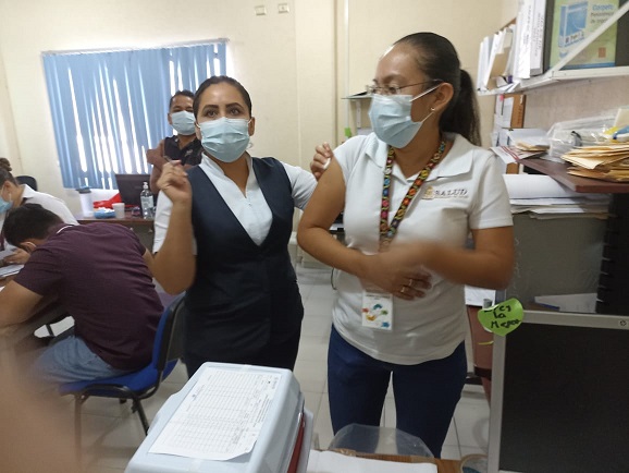 BOLETÍN 753 SALUD CUMPLE SALUD COMPROMISO DE VACUNACIÓN CONTRA COVID EN MUNICIPIOS 29042022 (15).jpg