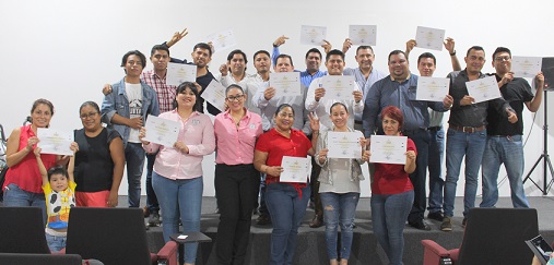 Emprendedores tabasqueños en Programa Crece con SEDEC 1.jpg