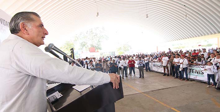 FOTO AALH ENTREGA DE OBRAS (3).jpg