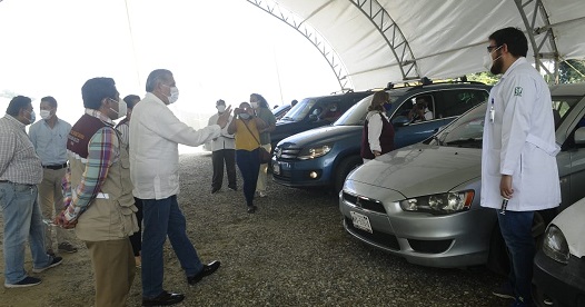 FOTO AALH SUPERVISA VACUNACIÓN EN TEAPA (24)_0.jpeg