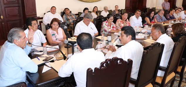 FOTO AALH-ALCALDES 5.jpeg