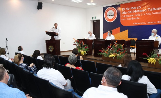 FOTO AALH-EVENTO DE NOTARIOS (39).jpeg