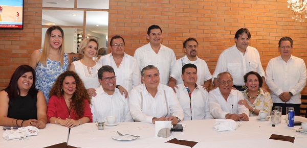 FOTO AALH-SENADORES.jpeg