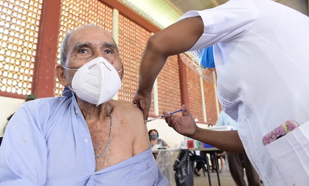 FOTO AALH-VACUNAS (14).jpeg