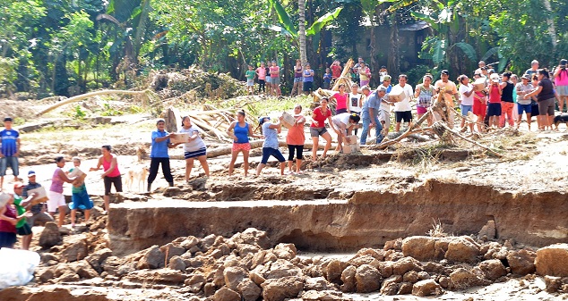 FOTO AYUDA A COMUNIDADES AISLADAS (7).jpeg