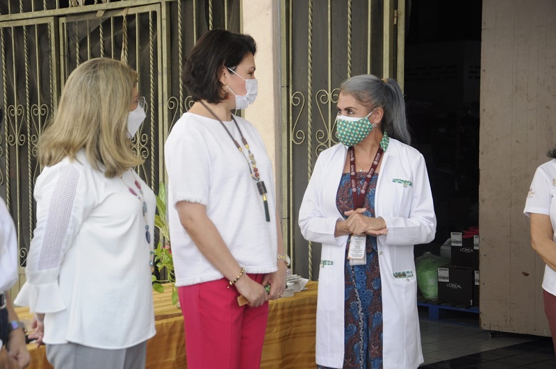 FOTO DIF DONACIÓN SALÓN ALAS 27082021 (14).jpg