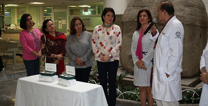 FOTO DIF ENTREGA DE EQUIPO (1).jpeg