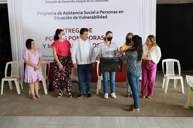 FOTO DIF PROGRAMA DE ASISTENCIA SOCIAL EN HUIMANGUILLO (10).jpg
