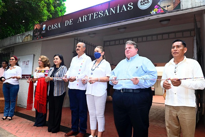 FOTO EJECUTIVO EVENTO IFAT (3).jpeg