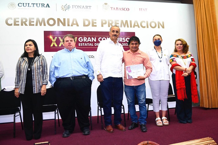 FOTO EJECUTIVO EVENTO IFAT (9).jpeg