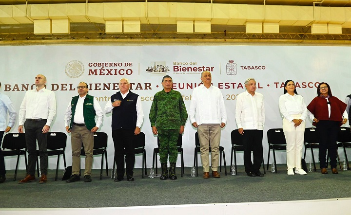 FOTO EJECUTIVO MERINO Y AMLO EN REUNIÓN BANCO BIENESTAR  (1).jpeg