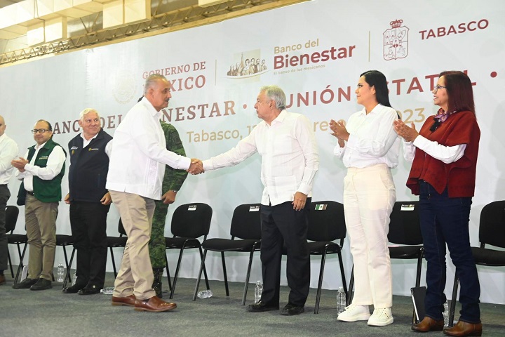FOTO EJECUTIVO MERINO Y AMLO EN REUNIÓN BANCO BIENESTAR  (5).jpeg