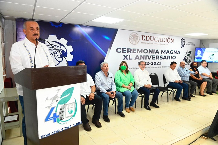 FOTO GOBERNADOR  (8).jpeg