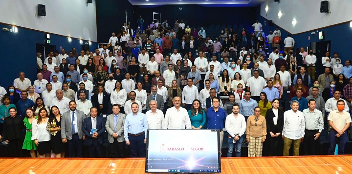 FOTO GOBERNADOR (12).jpeg