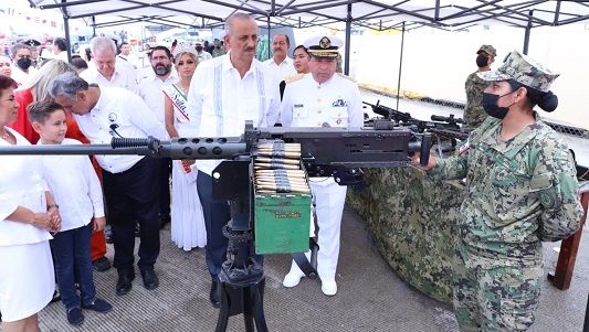FOTO GOBERNADOR DÍA D ELA MARINA (12).jpeg