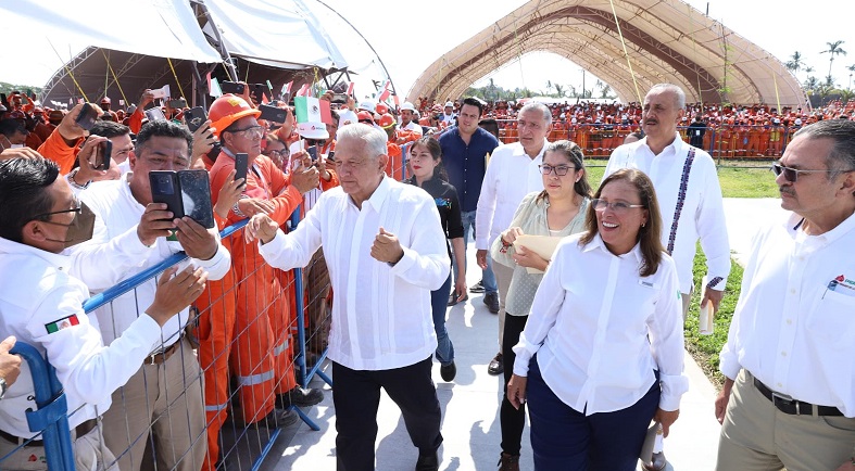 FOTO MERINO-AMLO EN REFINERÍA DOS BOCAS (101).jpeg