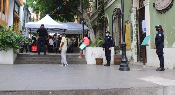 FOTO POLICÍAS (4).jpg