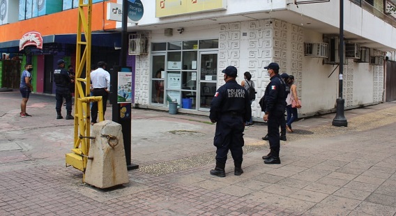 FOTO POLICÍAS (6).jpg