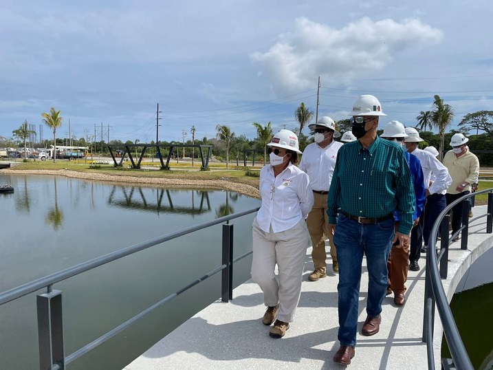FOTONOTA MERINO CARLOS MERINO Y ROCÍO NAHLE SUPERVISAN CONSTRUCCIÓN DE LA REFINERÍA DOS BOCAS 10092021 (6).jpg