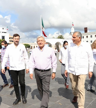 Foto AMO y AALH (3).jpeg