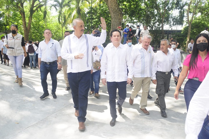 INAUGURACIÓN CENTRO DE CONVIVENCIA  (3).jpg