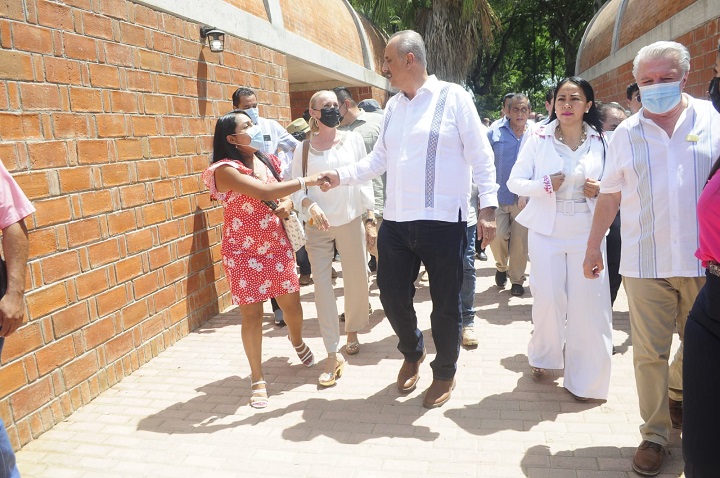 INAUGURACIÓN CENTRO DE CONVIVENCIA  (6).jpg