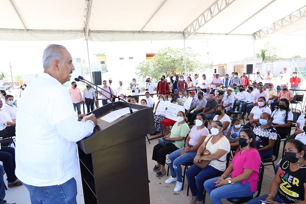 Inauguración de las calles Vicente Suárez  (25).jpg