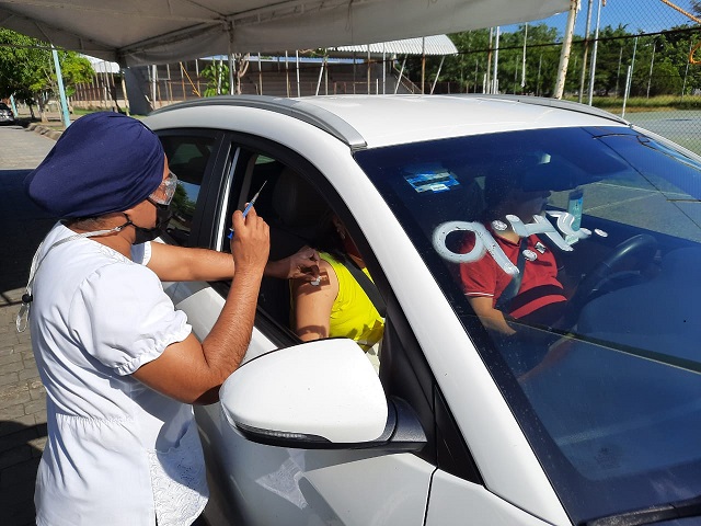 VACUNACIÓN CENTRO-SEDE OLIMPIA XXI (19).jpg