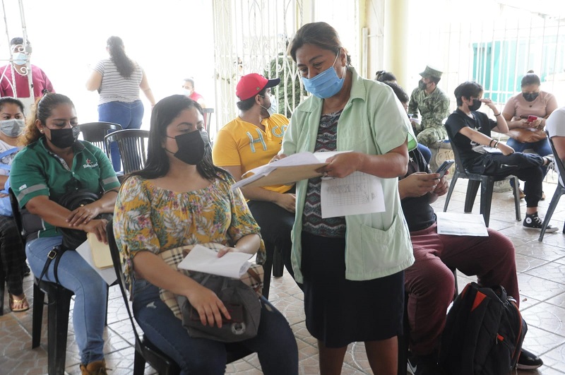 VACUNACIÓN CENTRO-TÉCNICA 28 19042022 (2).jpg