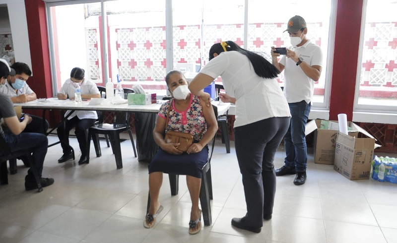 VACUNACIÓN CUNDUACÁN 29092021 (6).jpg