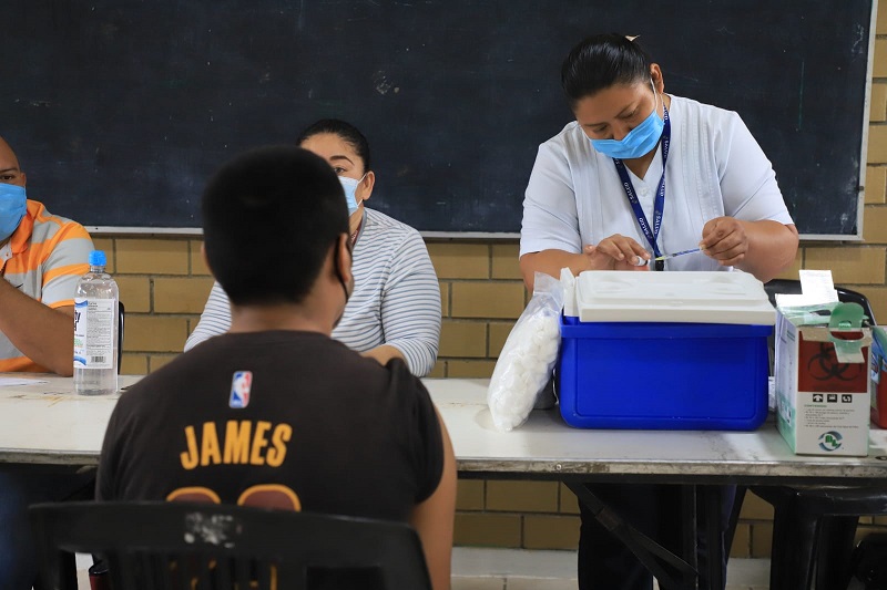 VACUNACIÓN CVENTRO-SEDE OCUITLZAPOTLÁN 30112021 (1).jpg