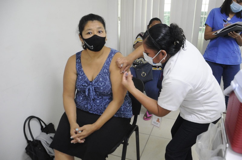 VACUNACIÓN JALPA DE MÉNDEZ 25082021 (37).jpg