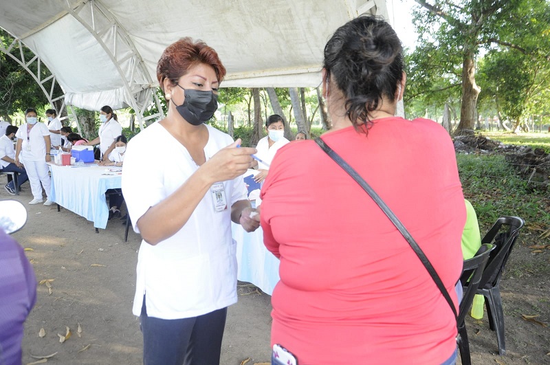 VACUNACIÓN NACAJUCA-SEDE TECNOLÓGICO 19082021 (20).jpg