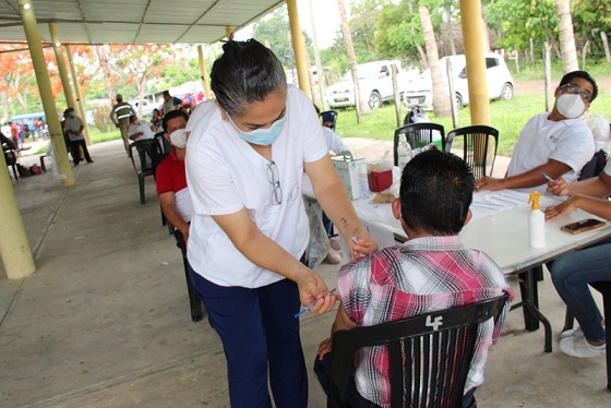 VACUNACIÓN PARAÍSO 12062021 (5).jpg