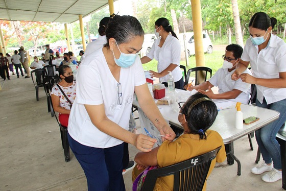 VACUNACIÓN PARAÍSO 12062021 (6).jpg