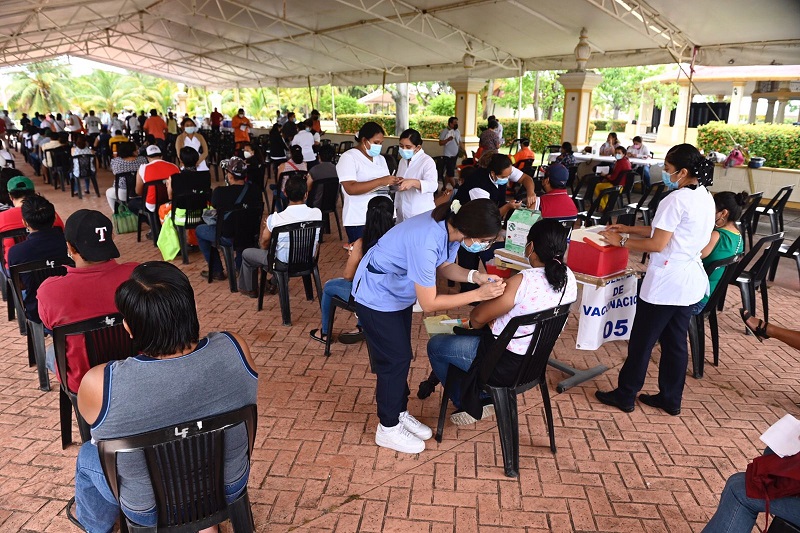 VACUNACIÓN PARAÍSO-SEDE CANGREJÓPOLIS 20082021 (50).jpg
